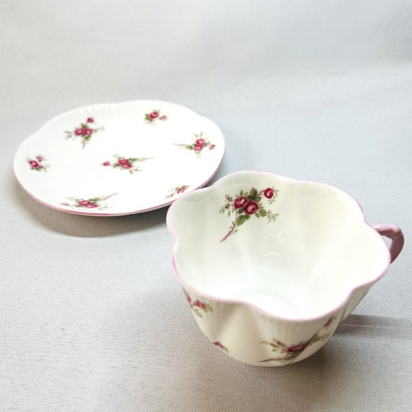 Shelley Dainty Teacup Saucer Bridal Rose Vintage Fine Bone China #13545 England - Picture 9 of 9